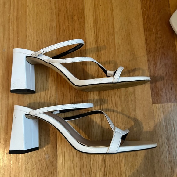 Zara White Strappy Sandals - Picture 2 of 2